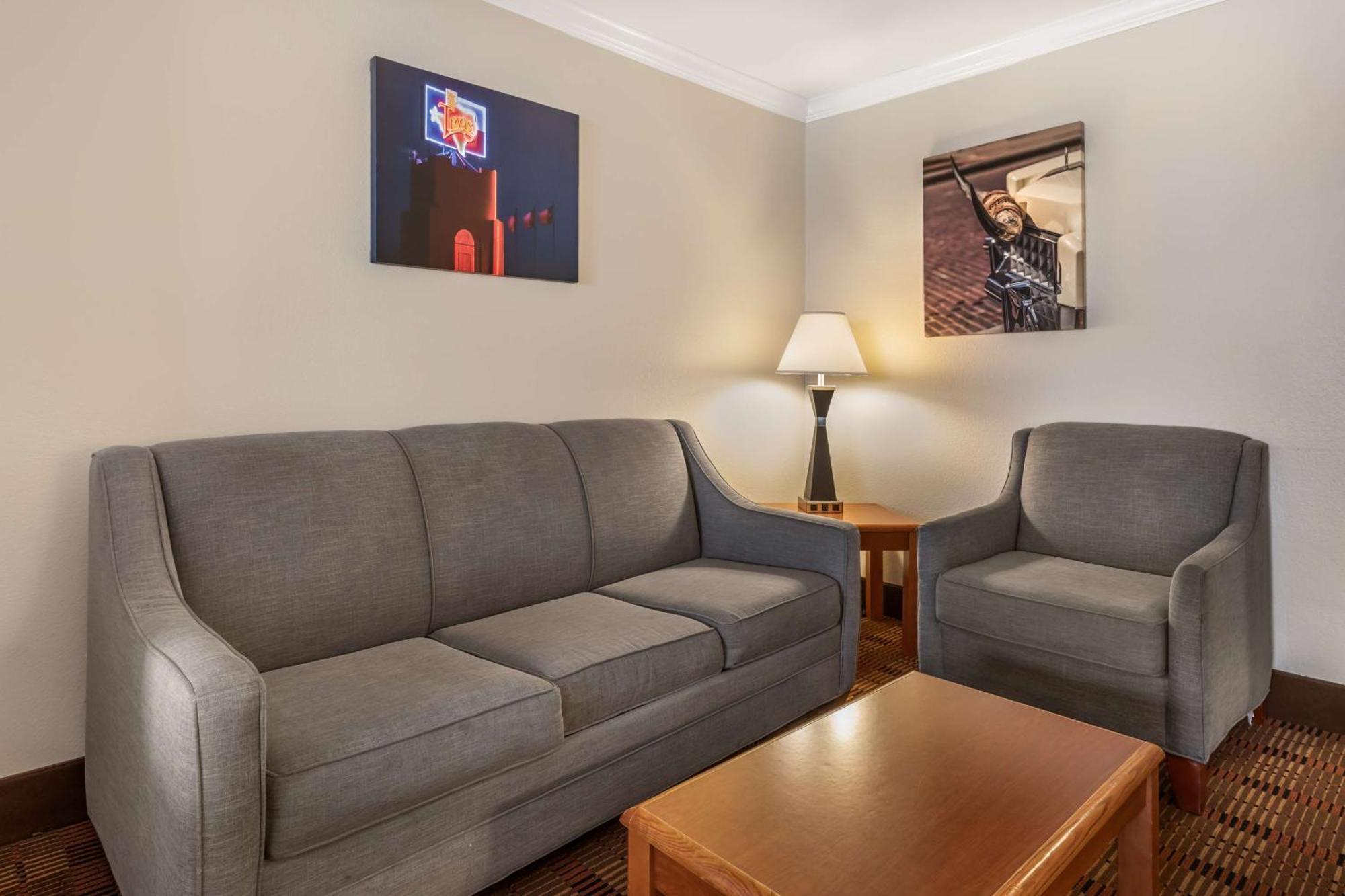 Mineral Wells Best Western Club House Inn & Suites מראה חיצוני תמונה